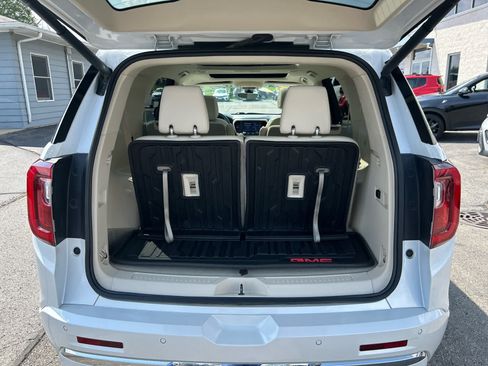 Used 2023 GMC Acadia Denali w/ Denali Ultimate Package AWD/4WD image 29