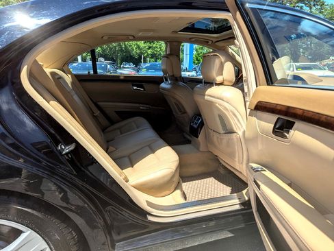 Used 2010 Mercedes-Benz S 550 4MATIC image 46