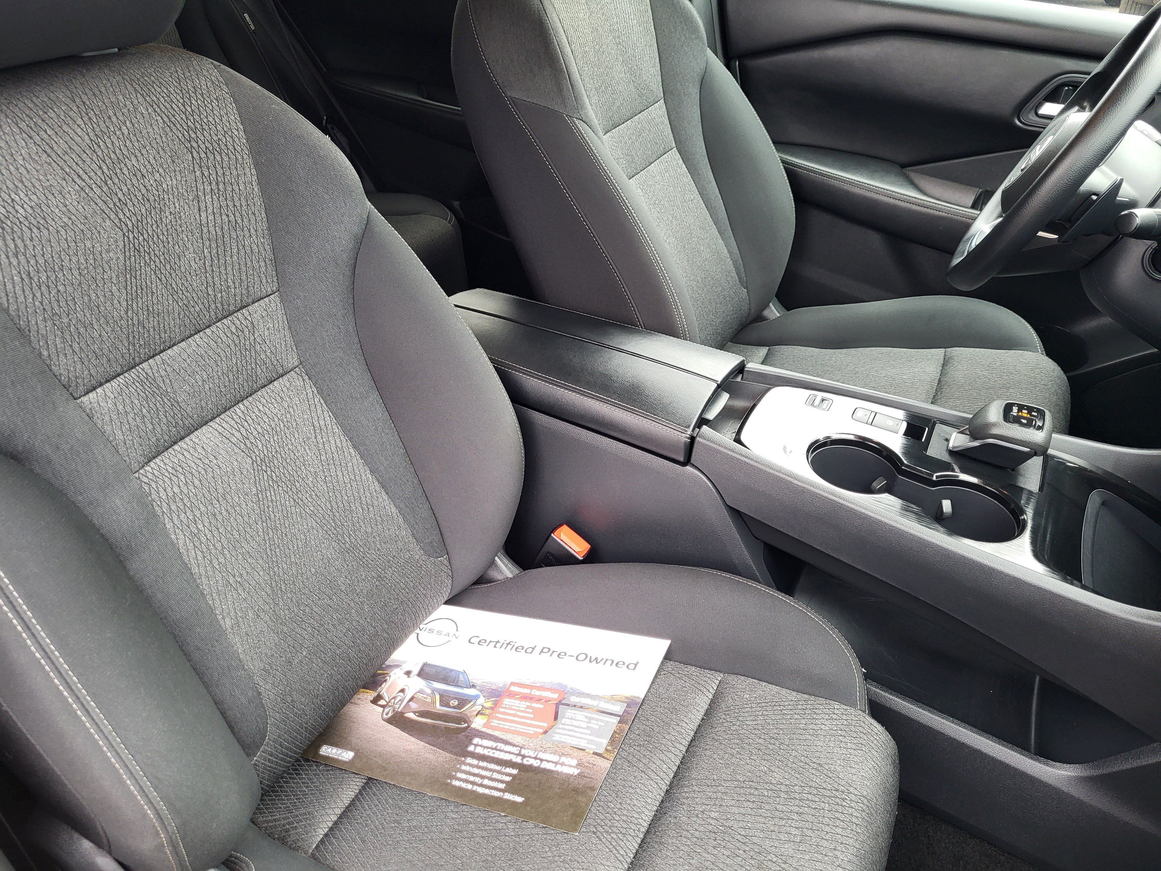 Certified 2024 Nissan Rogue SV FWD image 14