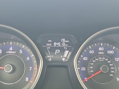 Used 2012 Hyundai Elantra GLS image 5