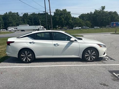 Used 2022 Nissan Altima 2.5 SL AWD/4WD image 5