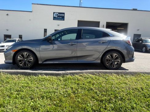 Used 2018 Honda Civic EX-L image 9