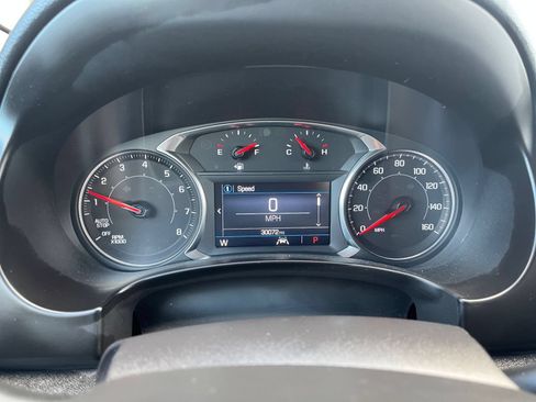 Used 2024 GMC Terrain SLE FWD image 38