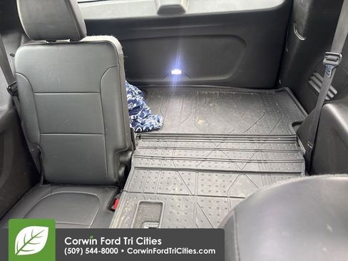 Used 2019 Chevrolet Traverse Premier image 16