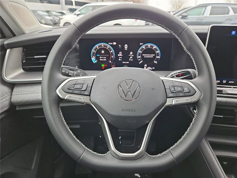 New 2026 Volkswagen Tiguan S image 14
