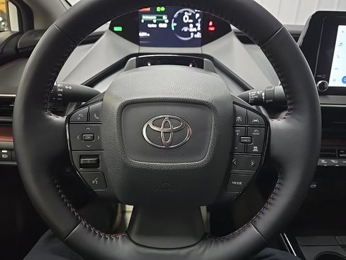 Used 2024 Toyota Prius Prime FWD image 18