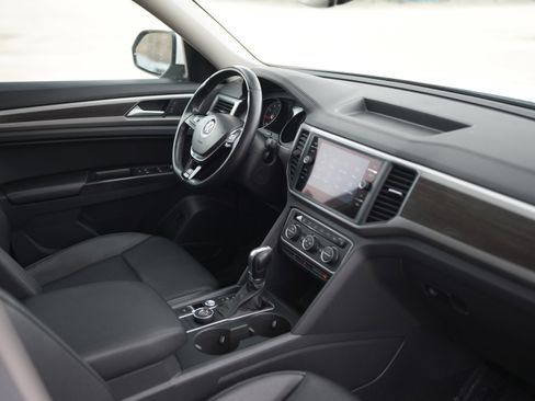 Used 2019 Volkswagen Atlas SE image 19