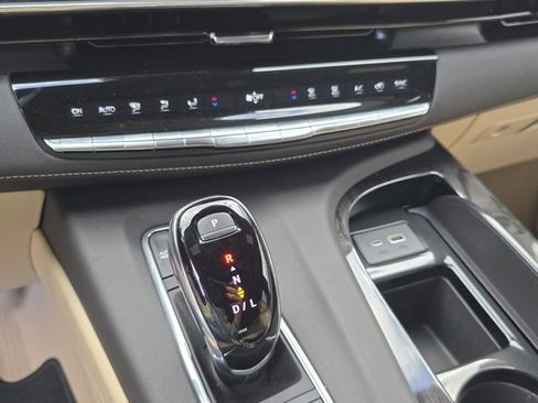 Used 2023 Cadillac Escalade Premium Luxury w/ LPO, Floor Liner Package image 30