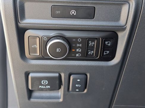 Used 2025 Ford F150 Lariat w/ Equipment Group 502A High image 24