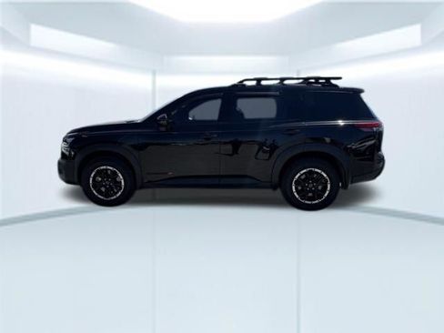 Used 2024 Nissan Pathfinder Rock Creek AWD/4WD image 12