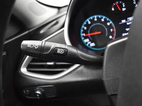 Used 2025 Chevrolet Malibu LT FWD image 24