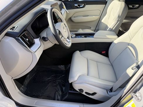 New 2026 Volvo XC60 B5 Ultra w/ Protection Package Premier image 12