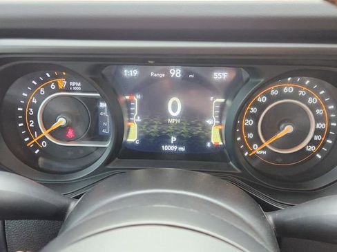 Used 2024 Jeep Gladiator Sport AWD/4WD image 7