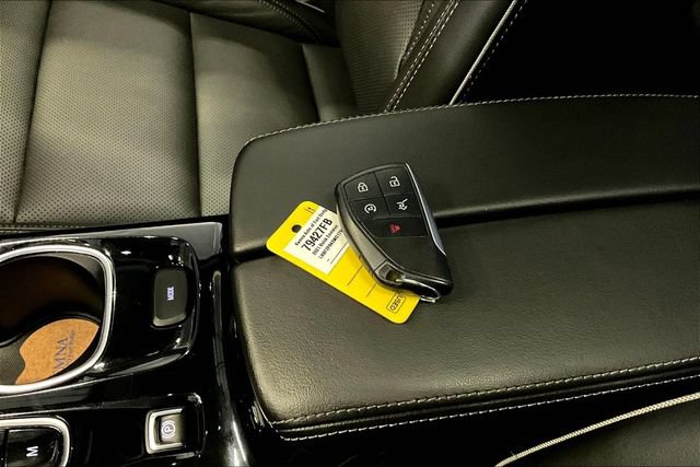Used 2021 Buick Envision Essence w/ Technology Package I AWD/4WD image 35
