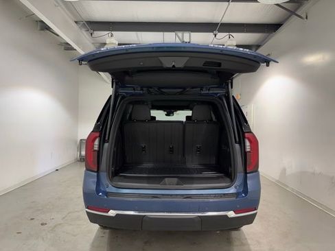New 2026 GMC Yukon Elevation AWD/4WD image 7