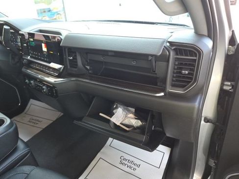 Used 2023 Chevrolet Silverado 1500 LT AWD/4WD image 42