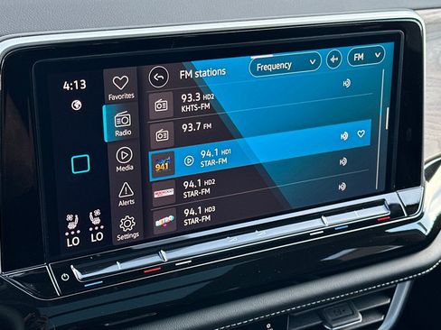 New 2026 Volkswagen Atlas SE FWD image 17