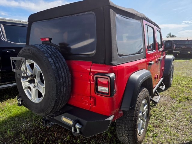 Used 2018 Jeep Wrangler Unlimited Sport S AWD/4WD image 2