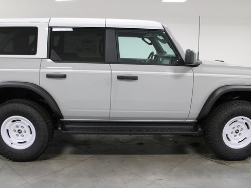 New 2026 Ford Bronco Heritage Edition AWD/4WD image 10