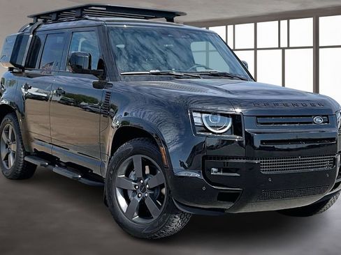 New 2026 Land Rover Defender 110 X-Dynamic SE AWD/4WD image 2