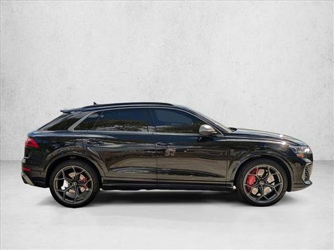 Used 2025 Audi RS Q8 performance image 4