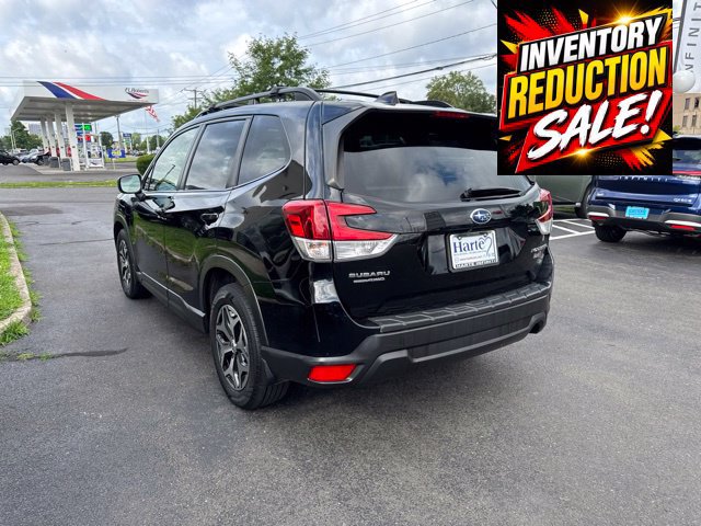 Used 2021 Subaru Forester Premium AWD/4WD image 7