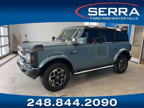 Used 2023 Ford Bronco Outer Banks image 1