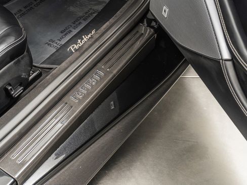 Used 2020 Ferrari Portofino image 27