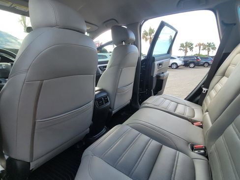 Used 2017 Honda CR-V LX image 31