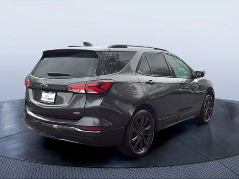 Used 2022 Chevrolet Equinox RS image 5