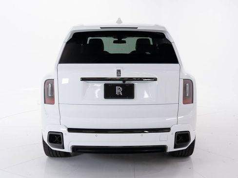 New 2026 Rolls-Royce Cullinan Black Badge image 4