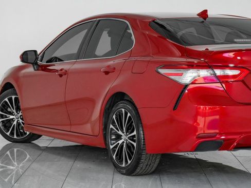 Used 2019 Toyota Camry SE image 59
