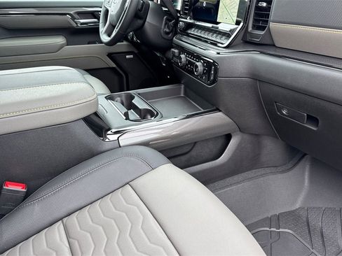 New 2026 Chevrolet Silverado 2500 ZR2 w/ LPO, Dark Essentials Package image 15