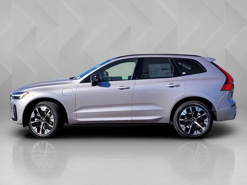 New 2026 Volvo XC60 T8 Plus w/ Climate Package image 3