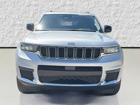 Used 2023 Jeep Grand Cherokee L Laredo image 8