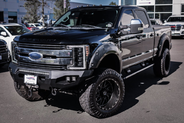 Used 2017 Ford F250 Lariat w/ Lariat Ultimate Package AWD/4WD image 8