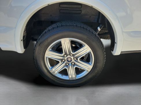 Used 2019 Ford F150 XLT w/ Equipment Group 302A Luxury AWD/4WD image 31