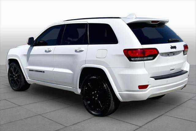 Certified 2022 Jeep Grand Cherokee Laredo X RWD image 12
