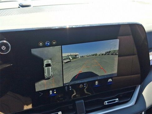 New 2026 Chevrolet Equinox LT w/ Convenience Package II image 14