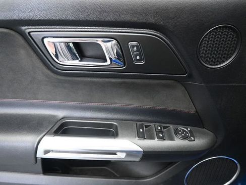 Used 2017 Ford Mustang GT Premium image 18