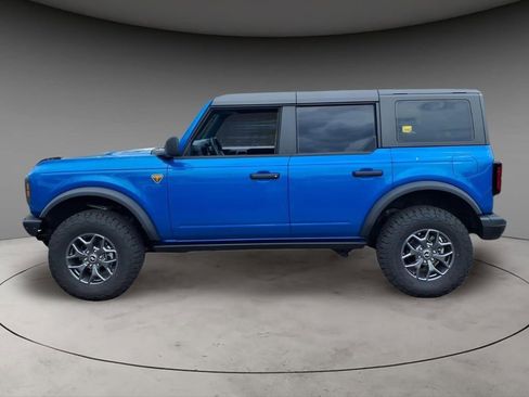 New 2025 Ford Bronco Badlands AWD/4WD image 2