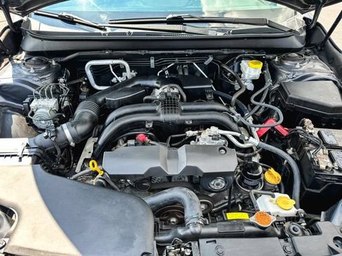 Used 2019 Subaru Outback 2.5i Limited AWD/4WD image 12