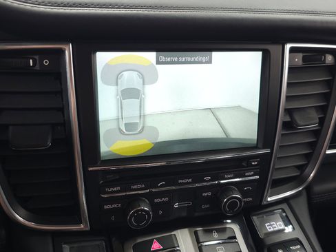 Used 2013 Porsche Panamera GTS image 22