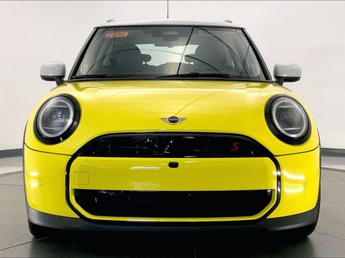 Certified 2025 MINI Cooper S image 2