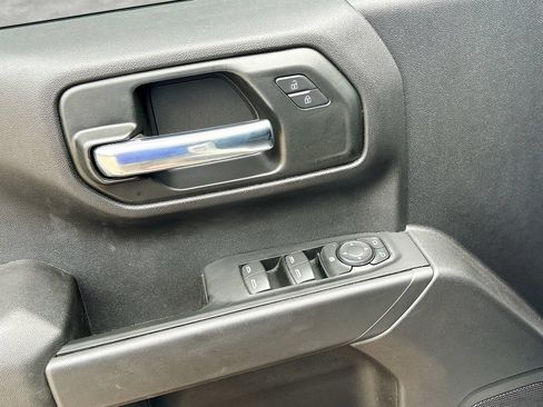 Used 2026 Chevrolet Silverado 1500 Custom RWD image 17