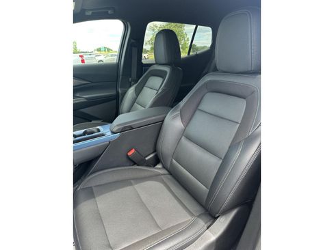 Used 2024 Chevrolet Equinox EV LT AWD/4WD image 39