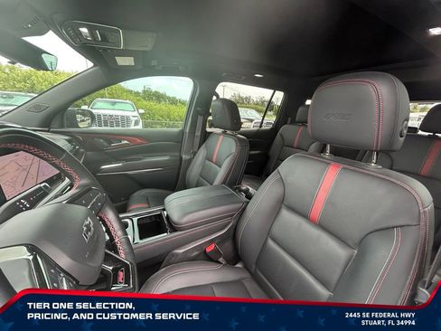 Certified 2024 Chevrolet Traverse RS AWD/4WD image 13