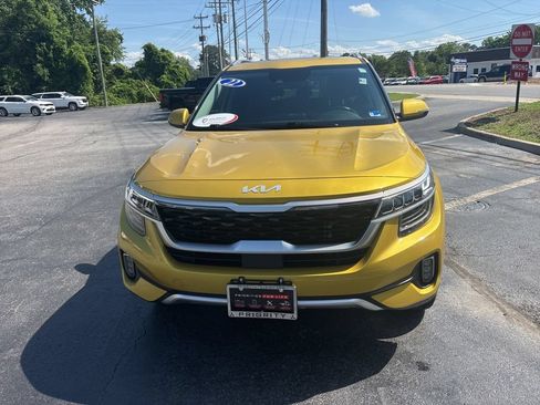 Used 2022 Kia Seltos SX w/ Sunroof Package AWD/4WD image 8