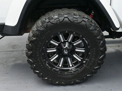 Used 2021 Jeep Gladiator Rubicon AWD/4WD image 33