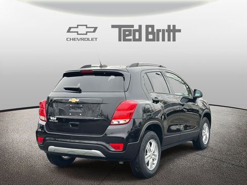 Certified 2022 Chevrolet Trax LT w/ LT Convenience Package image 4